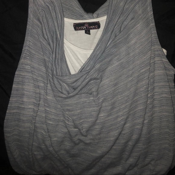 Top - Picture 3 of 7